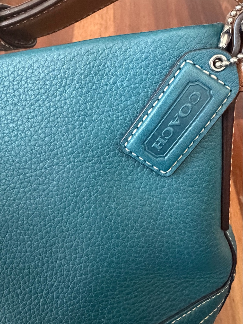 Coach Teal Pebbled Leather Shoulder Bag with Tan Strap - Picture 4 of 6